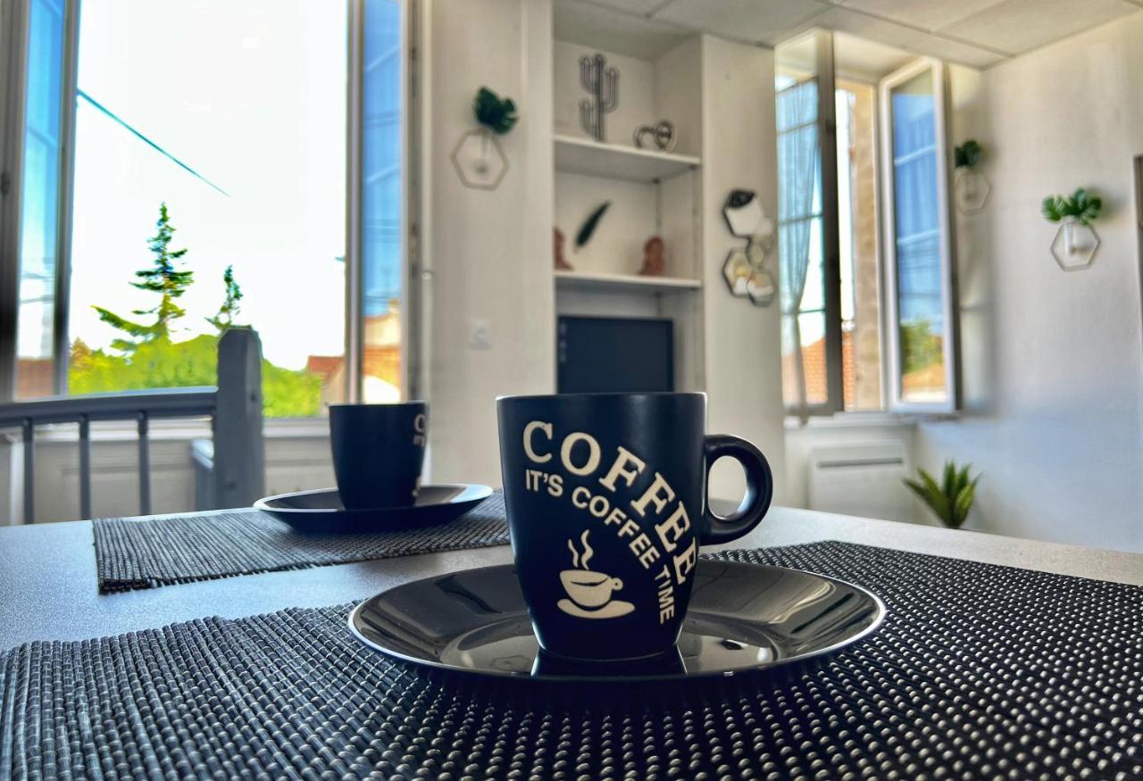 Le Myvi - Wifi - Hyper Centre Cognac Apartment Екстериор снимка